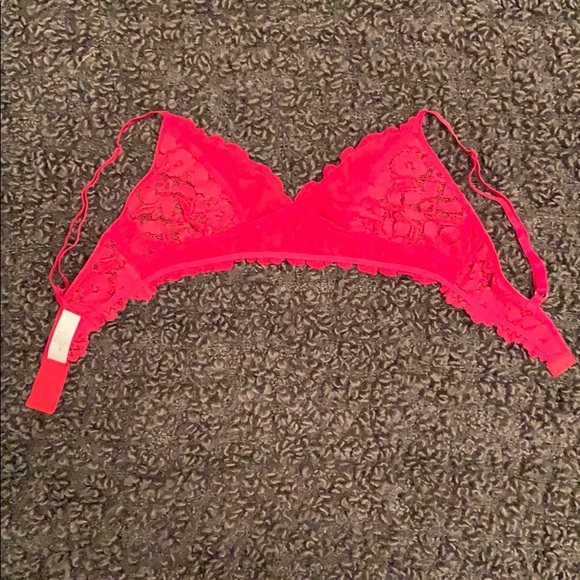 Red Bralette - Picture 4 of 5